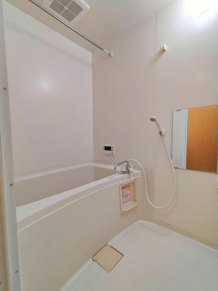 アットスマイルAの浴室