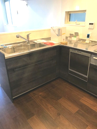 新城２丁目 築浅中古戸建のキッチン