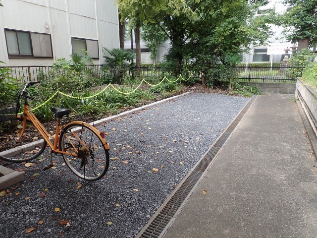 フロイデンビルの設備|駐輪場

