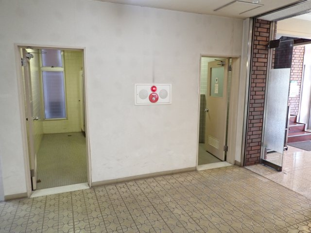 フロイデンビルのトイレ