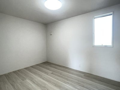 【洋室】 | 鈴鹿市肥田町