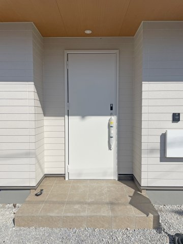 【玄関】 | 鈴鹿市肥田町