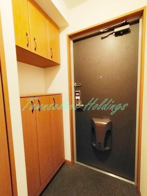 ナーサリー湘南の玄関|お履き物が多い方にもおすすめ♪