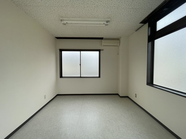 浜北電機ビルの内装