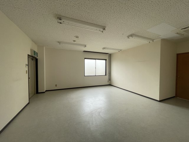 浜北電機ビルの内装