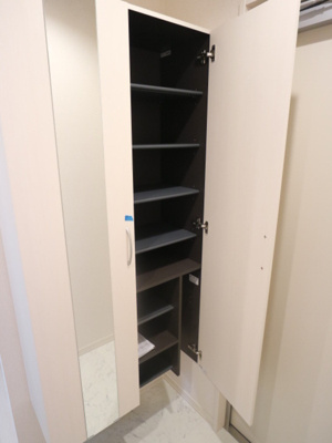 【玄関】 | LA MAISON VERTE 西田辺