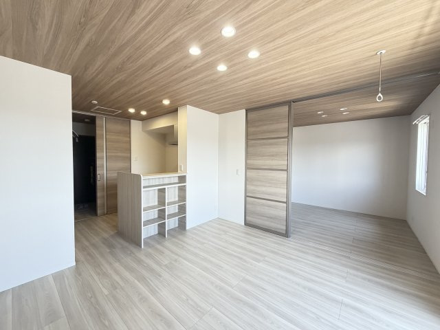 J.Y　HILLS　（ジェイワイヒルズ）の居間・リビング
