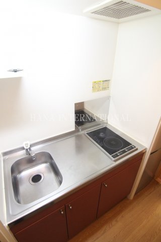 レオパレスシャローム津田沼のキッチン|現況優先です