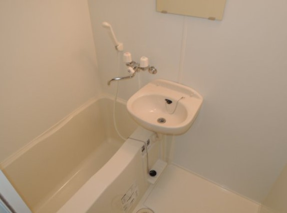 ジャスミンコートの浴室