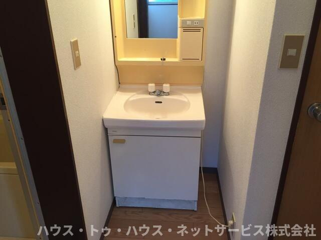 アドミナル３号棟の洗面所