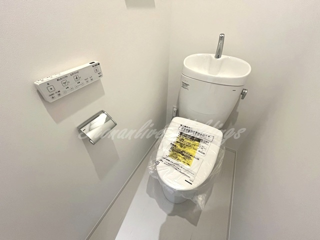 JP noie 横浜平沼のトイレ|温水洗浄便座付き♪