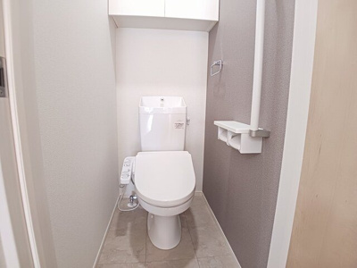 【トイレ】 | リヴァーサイド・フィオーレ　Ⅱ | 落ち着いたトイレです