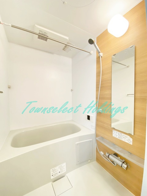 藤沢市村岡東２丁目のアパートの浴室