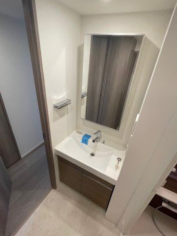 リビオメゾン東日本橋の洗面所|明るい洗面所です