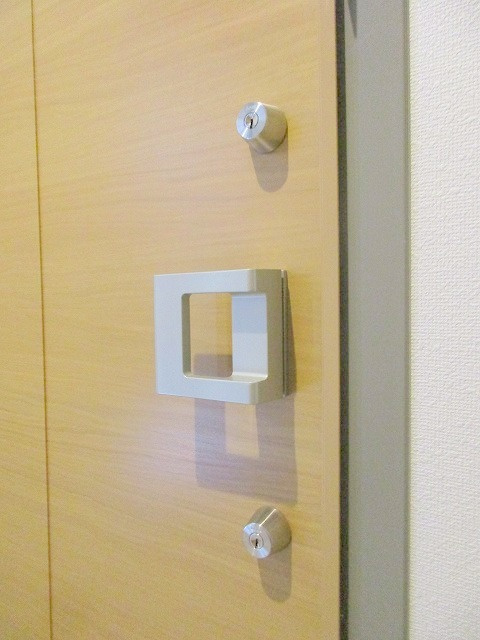 Ｒｕｈｅ　Ｐｌａｔｓ　ルーエプラッツの玄関|★玄関ダブルロック★