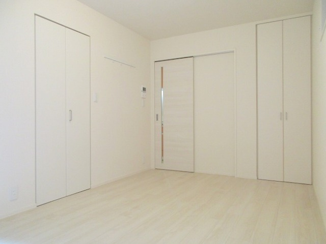 Ｒｕｈｅ　Ｐｌａｔｓ　ルーエプラッツの居間・リビング|★洋室７．１帖★