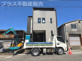【外観】 | 現地写真。同じ物件を見るなら、プラス不動産販売にお任せ下さい。