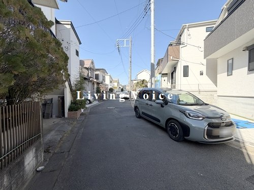 【前面道路含む現地写真】 | 【仲介手数料０円】相模原市南区上鶴間1丁目　新築一戸建て　B号棟　全2棟 | 相模原市南区上鶴間1丁目　新築一戸建て　全2棟