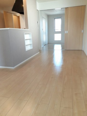 【居間・リビング】 | エルヴィータ八女　Ａ | ゆったり過ごせる居間です