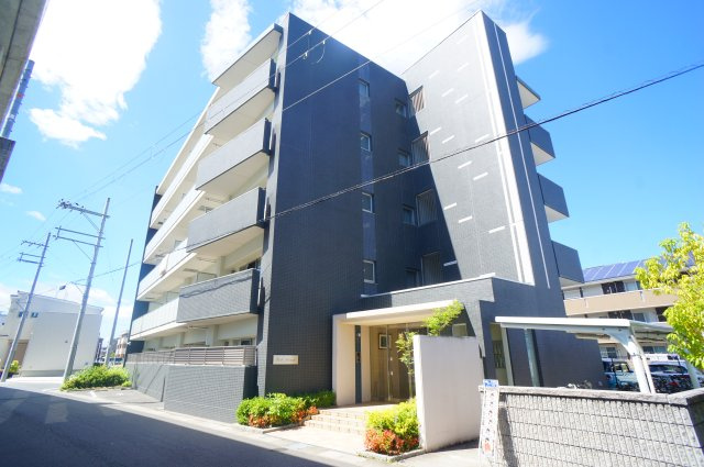 エトワール倭の外観