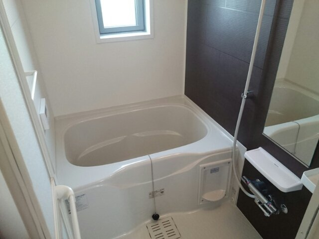 グランヌーボー三ツ割の浴室