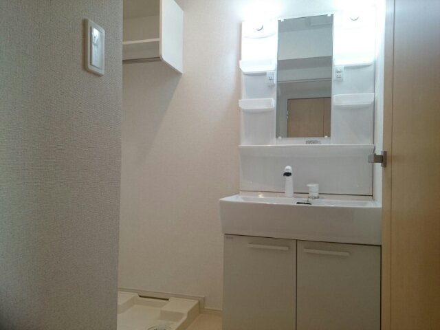 グランヌーボー三ツ割の洗面所