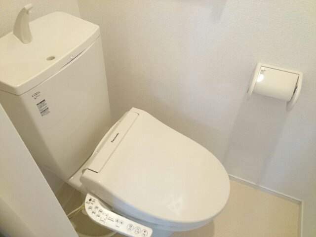 グランヌーボー三ツ割のトイレ