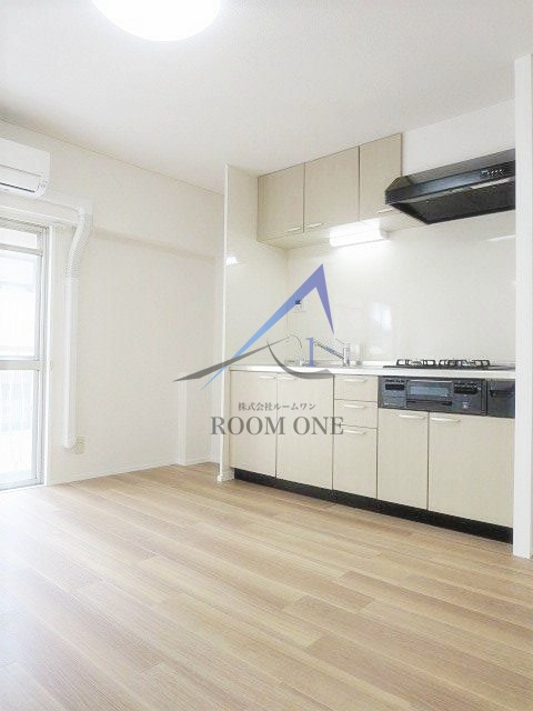 カーサ新宿の居間・リビング|洋室のお部屋です。