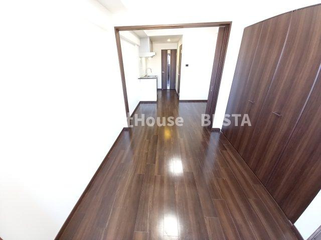 プレジオ神戸WESTの居間・リビング