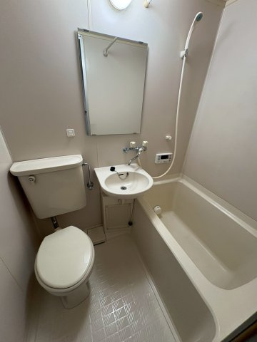 仁川北マンションの浴室|コンパクトで使いやすいお風呂です