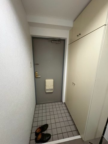 仁川北マンションの玄関|きれいな玄関です