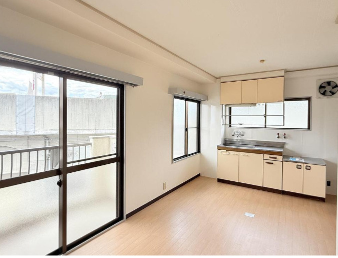 コーポラスSKの居間・リビング