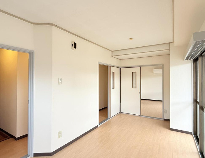 コーポラスSKの居間・リビング