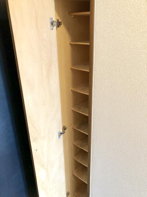 ビラージュ・ド・フルールの玄関