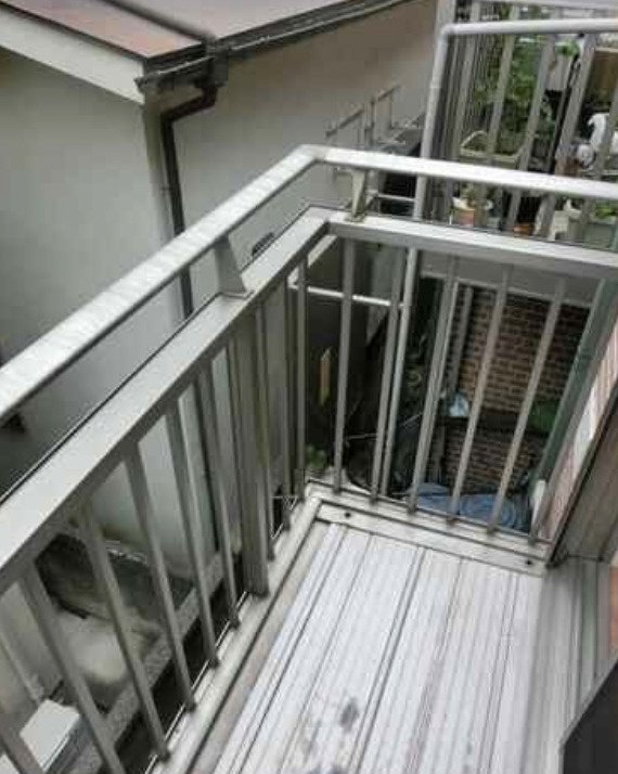 春日壱番館のバルコニー