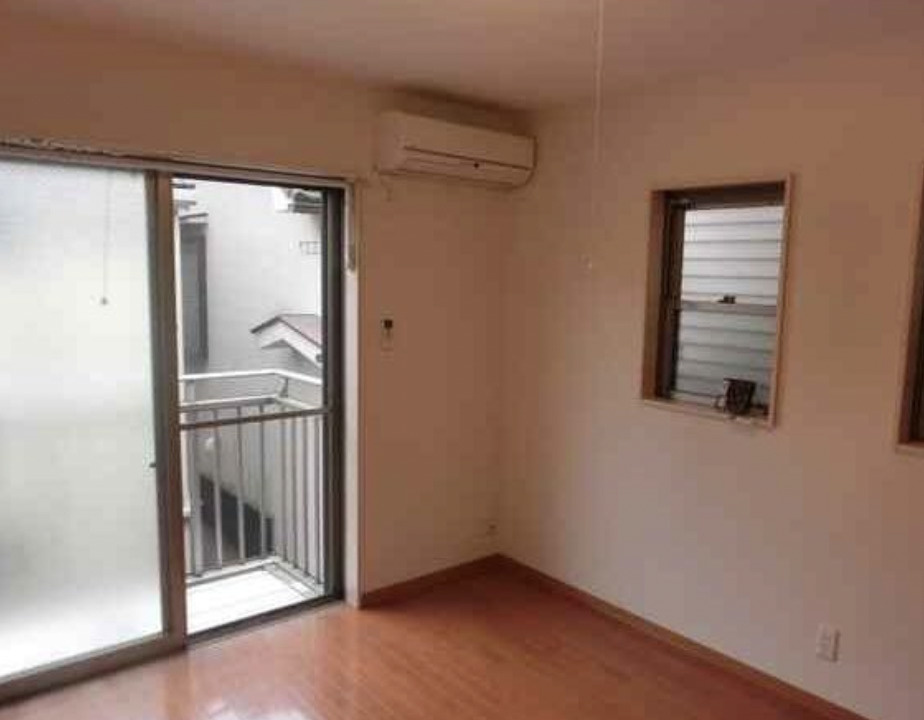 春日壱番館の居間・リビング