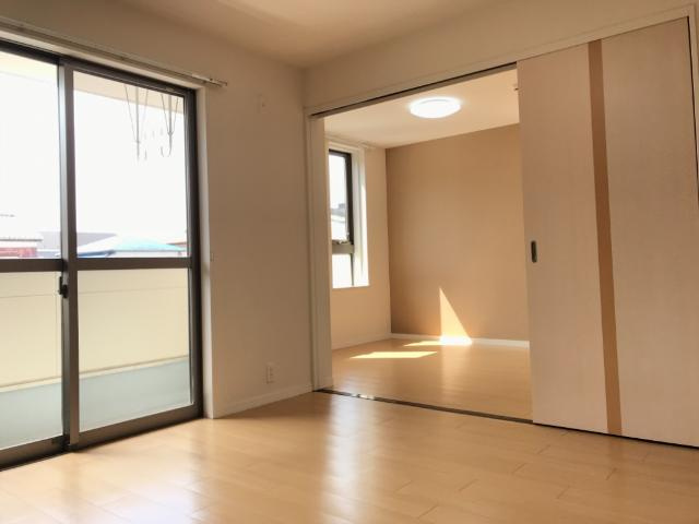 マンダリンヴィルⅢの居間・リビング|リビング