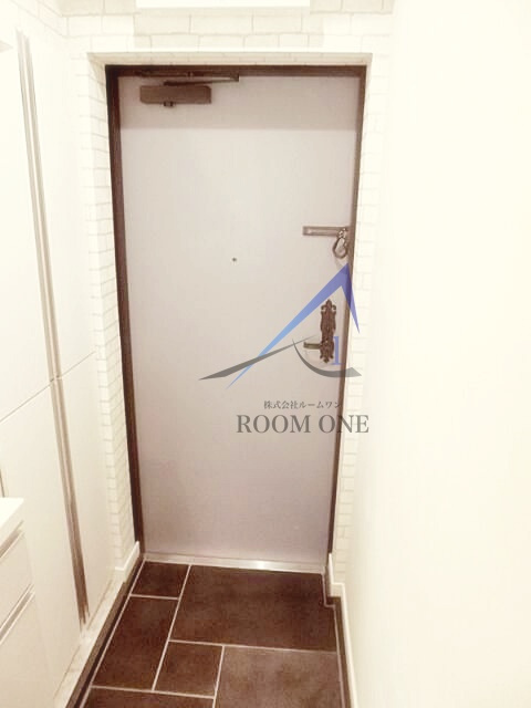 ＴＨＥ　ＯＸＦＯＲＤ　ＦＬＡＴの玄関|玄関です。