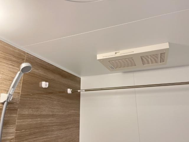 クローバーの設備|浴室乾燥機