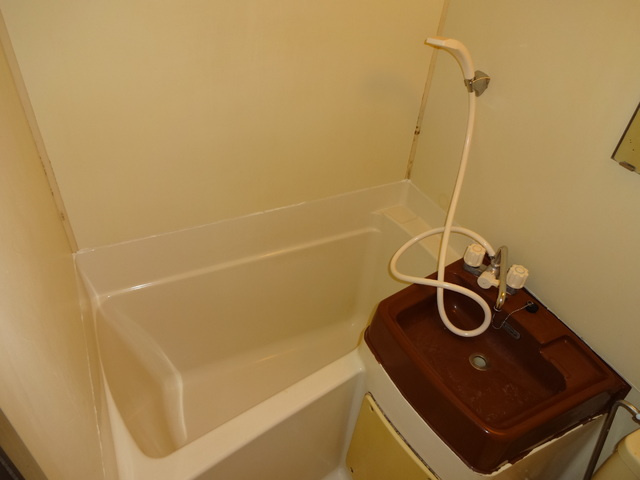 サンシティ１の浴室|バス