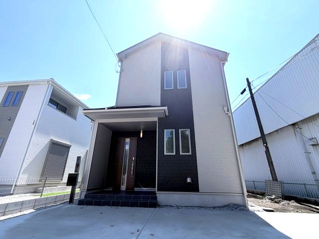 ハートフルタウン渋川市石原348番　C号棟の間取り|収納充実♪南向きの4LDKで陽当たり良好な間取りです！
土地面積193.50㎡、建物面積105.16㎡で十分な広さです！