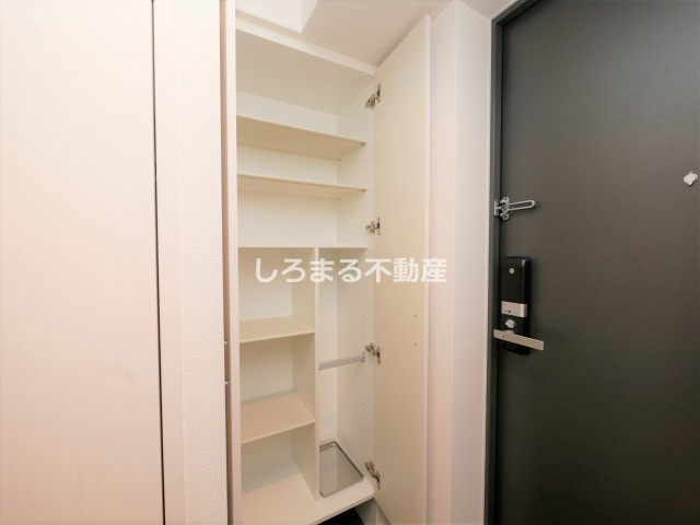 エスリード弁天町ベイコートの収納