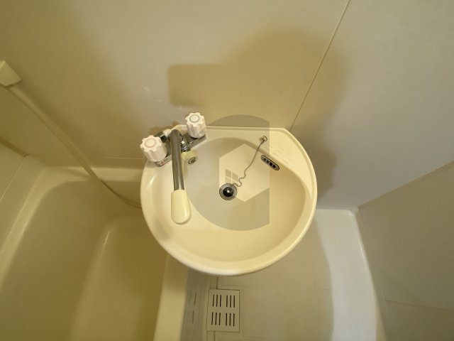 グランドオーク高井田の洗面所