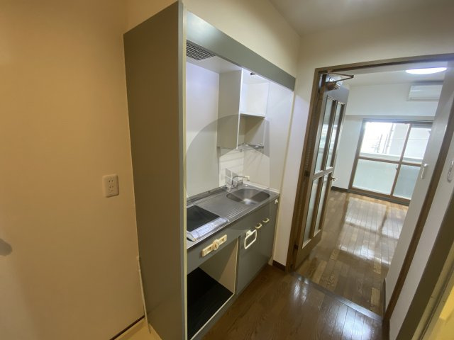 グランドオーク高井田のキッチン