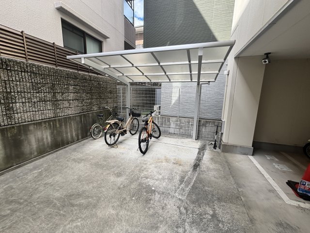 コートベルフラワーの駐車場