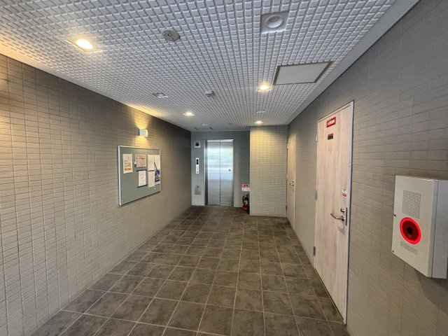 コートベルフラワーのロビー