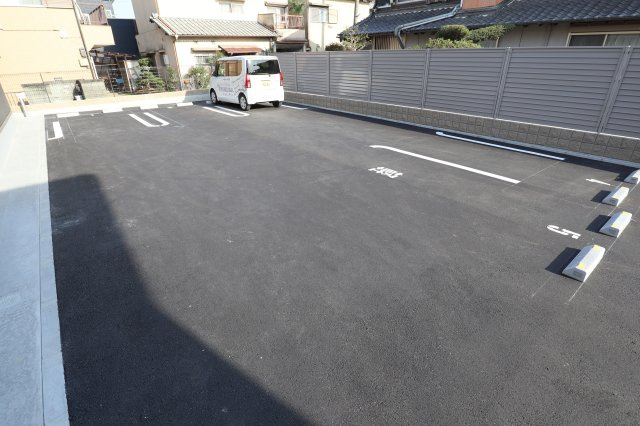 サンシャイン富堂Ⅳの駐車場