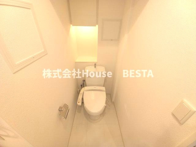 レジディア神戸磯上のトイレ