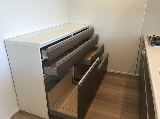 ジ・オーシャンテラス豊崎サンセットテラスのキッチン|豊見城市豊崎賃貸｜分譲賃貸｜ジ・オーシャンテラス豊崎シーサイドテラス｜アイランドリゾート沖縄