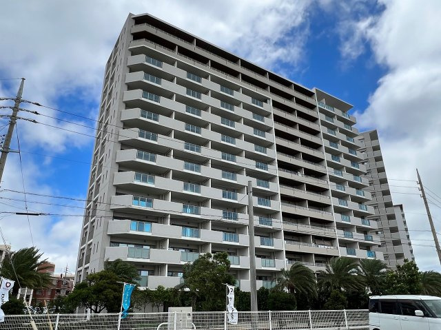 ジ・オーシャンテラス豊崎シーサイドテラスの玄関